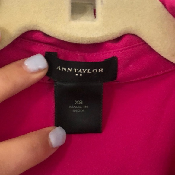 Ann Taylor XS pink top - Picture 3 of 4